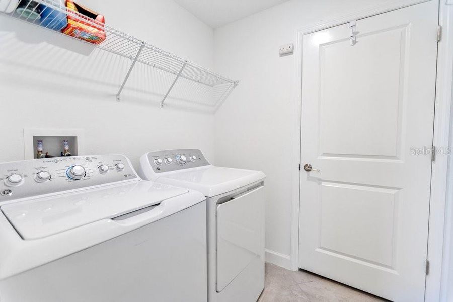 Image 33 of a home in . Image 33 of a home in .