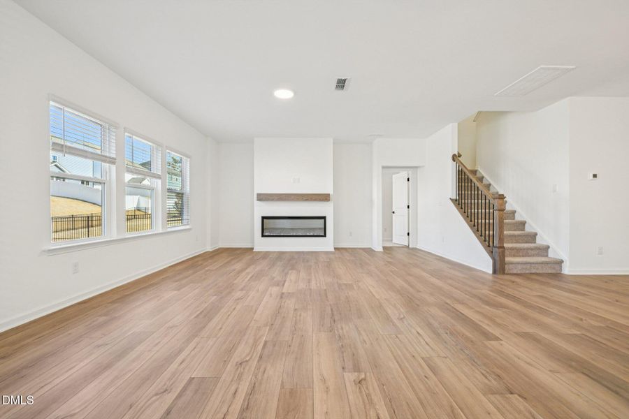 9-web-or-mls-Contempo Ct-S1102-009