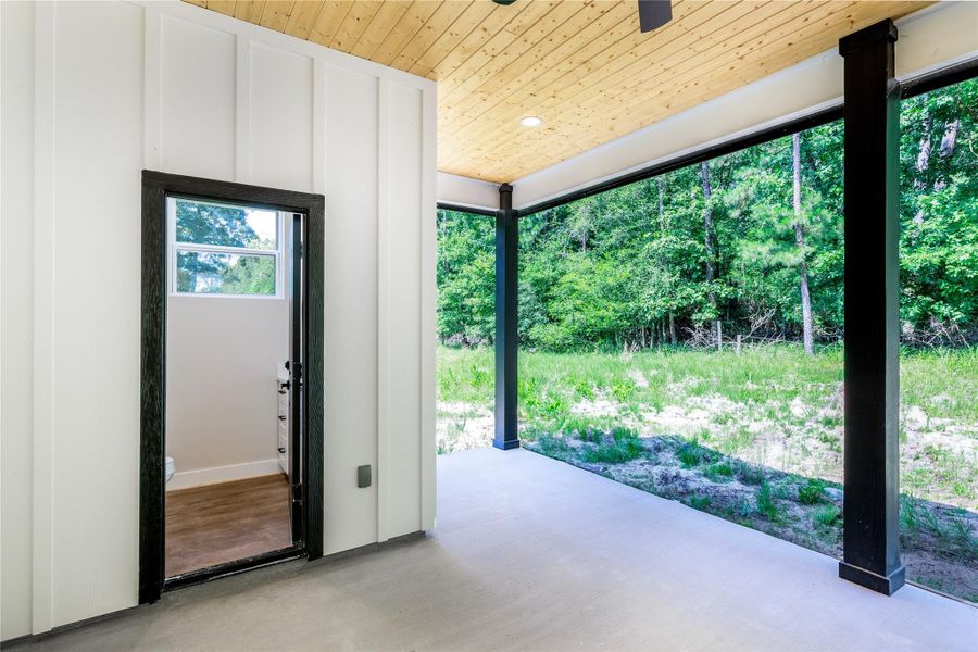 Exterior details and patio area of a home in , Trinity (Image 20).