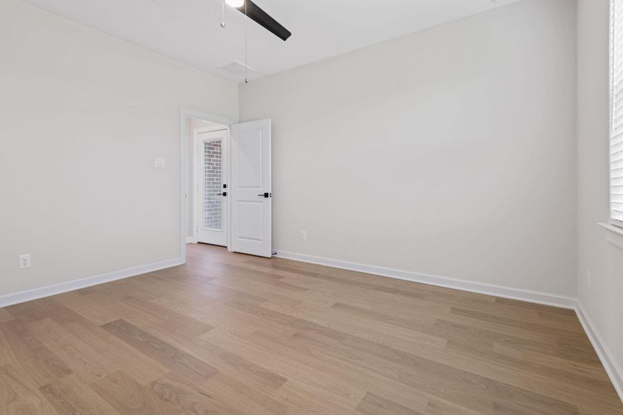 Spacious, unfurnished interior of a new home in Emberly, Beasley (Image 16).