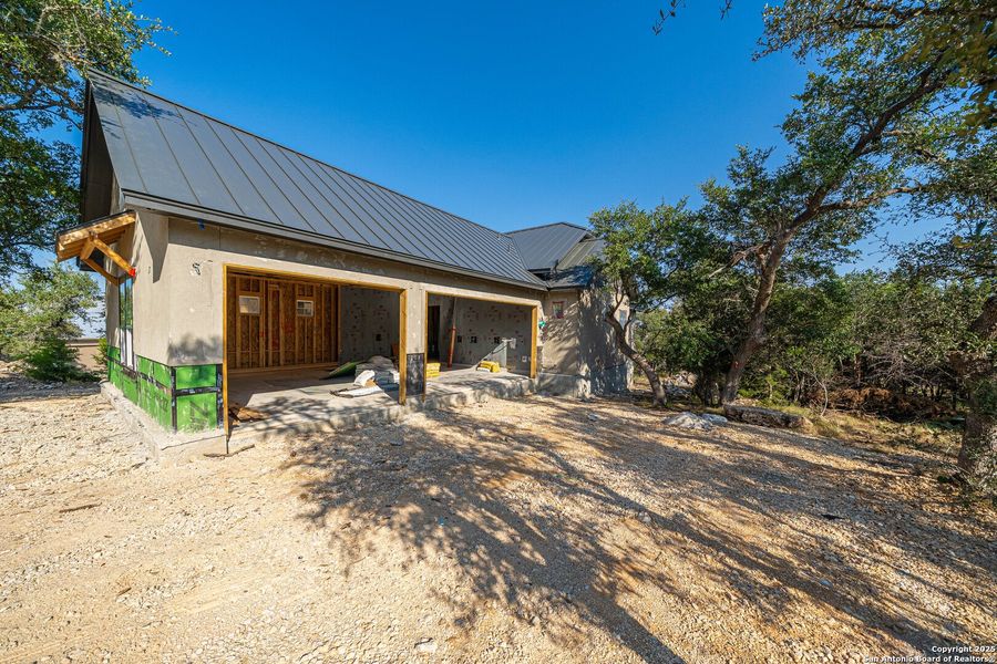 Image 11 of a home in . Image 11 of a home in .