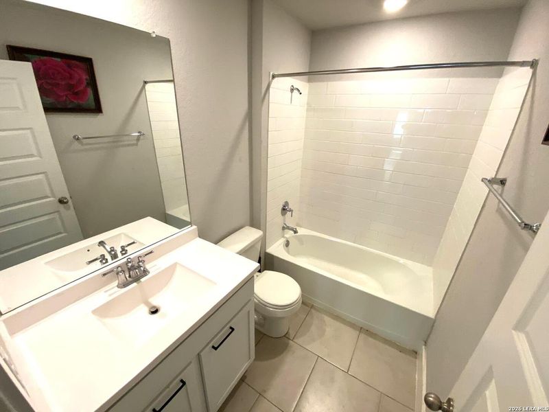 Furnished interior view inside a new home in , San Antonio (Image 9).