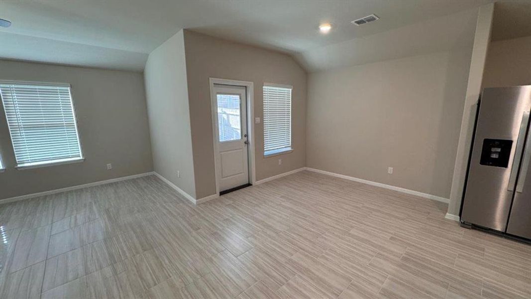 Spacious, unfurnished interior of a new home in Meadowbrook Estates, Cleburne (Image 19). Spacious, unfurnished interior of a new home in Meadowbrook Estates, Cleburne (Image 19).
