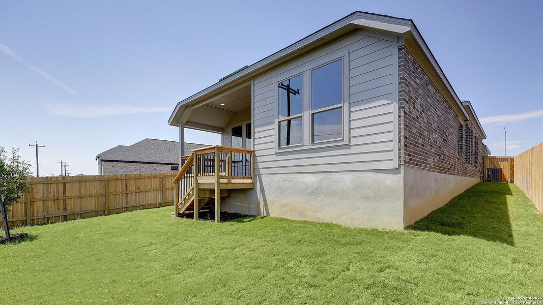 Exterior details and patio area of a home in Ladera 40', San Antonio (Image 2). Exterior details and patio area of a home in Ladera 40', San Antonio (Image 2).