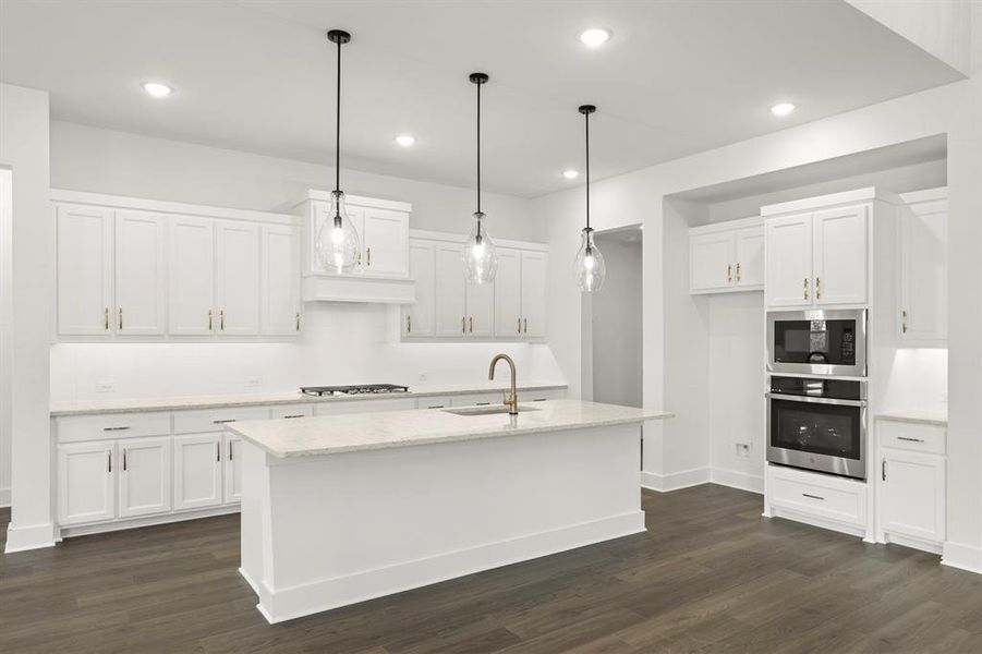 10. 4120 Selborne - Kitchen (2)