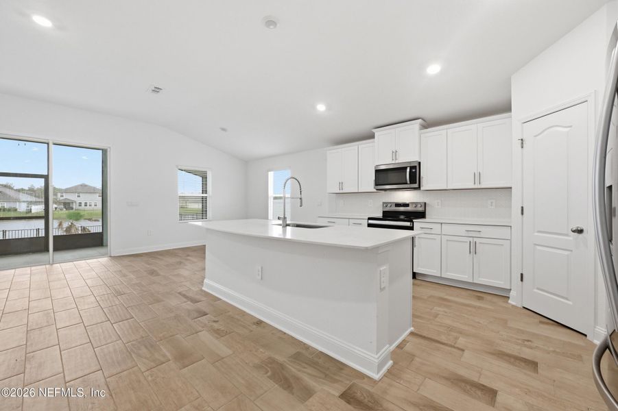 Furnished interior view inside a new home in Cross Creek, Green Cove Springs (Image 12).