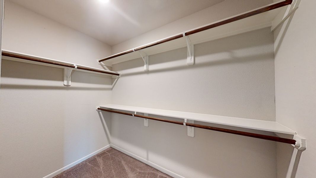 Representative unfurnished interior of a home built from the Floor Plan 1605 by Colina Homes in River Ranch, Dayton (Image 30).