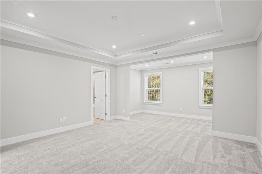 Spacious, unfurnished interior of a new home in Briar Creek, Atlanta (Image 19).