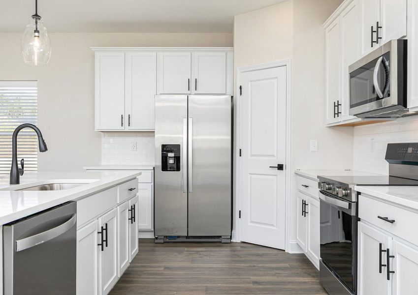 Included stainless steel appliances Included stainless steel appliances