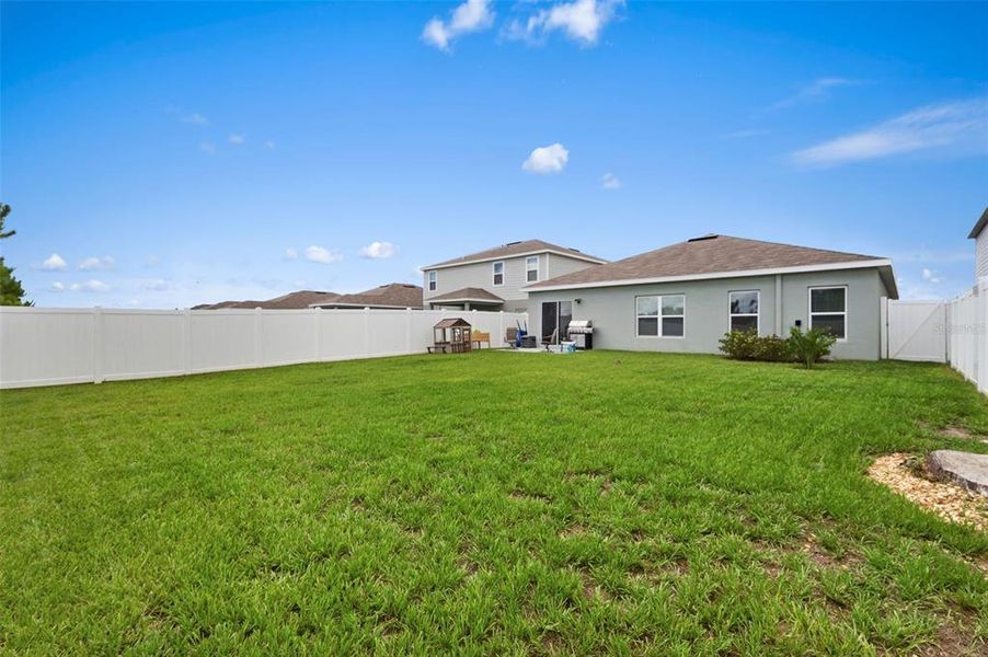 Exterior details and patio area of a home in , Brooksville (Image 25).