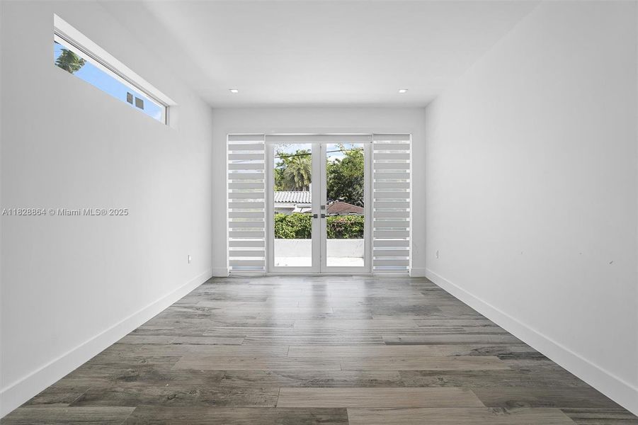 Spacious, unfurnished interior of a new home in , Miami (Image 26).