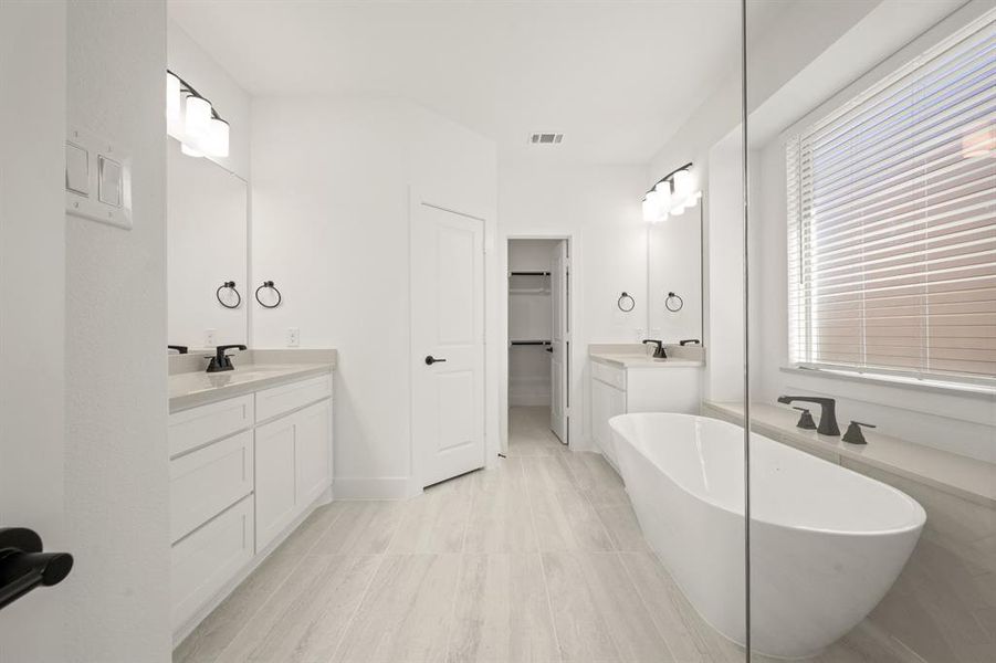 402 Crestview- Primary Suite-3