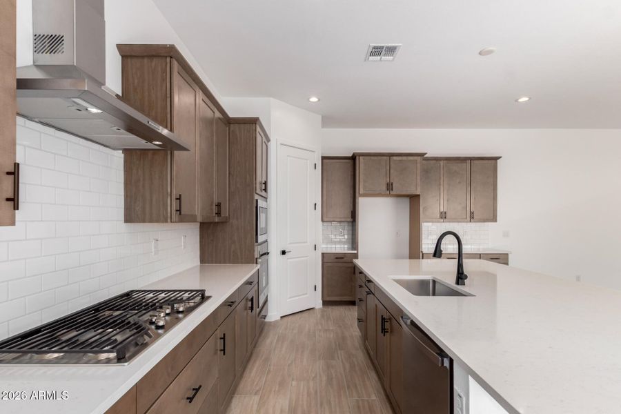 10 - Monterey 10 - Monterey