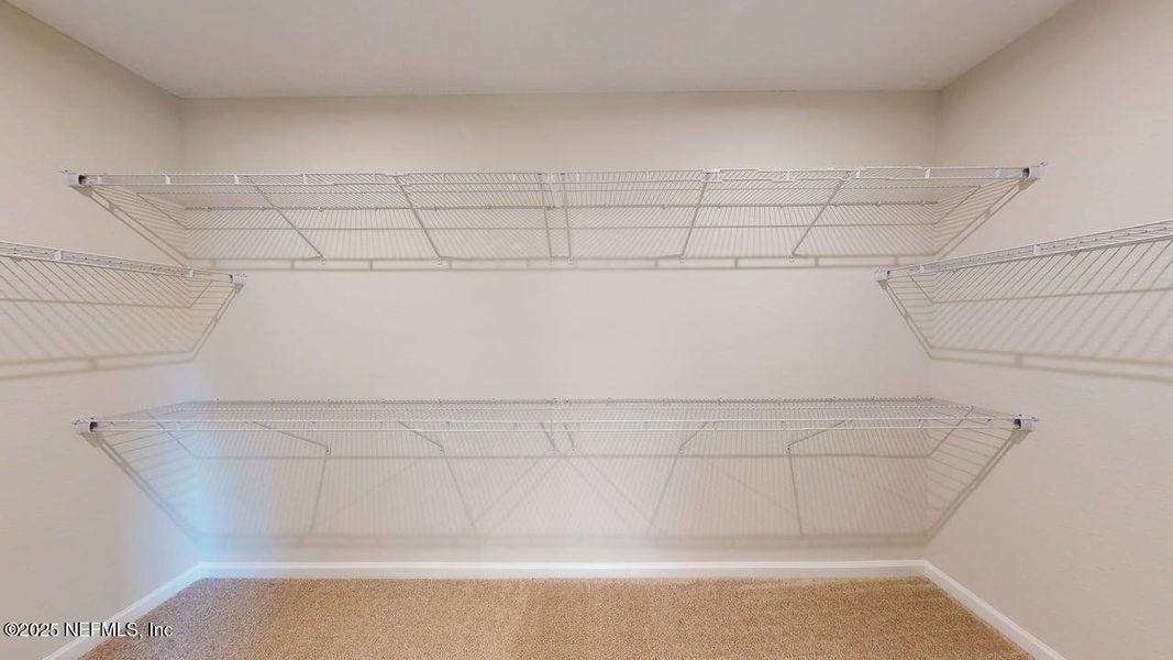 Spacious, unfurnished interior of a new home in Lakes at Bella Lago, Green Cove Springs (Image 12).