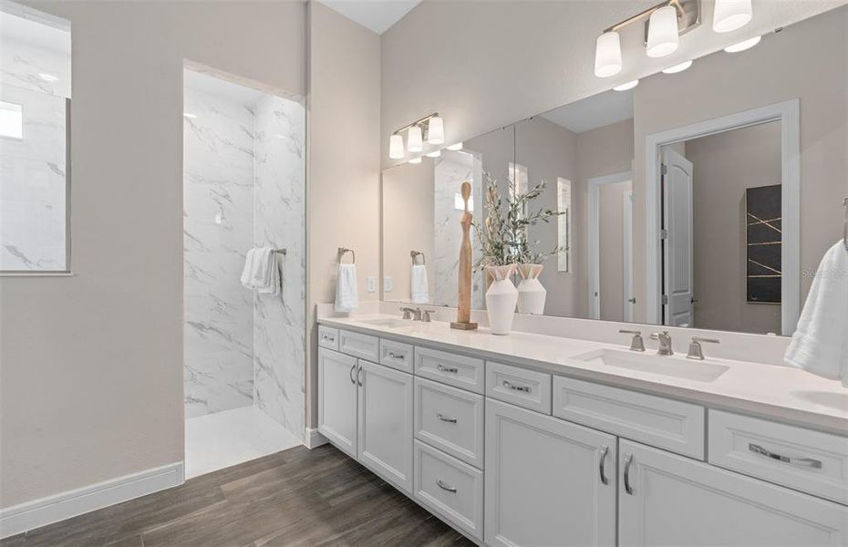 Furnished interior view inside a new home in Del Webb Oasis, Winter Garden (Image 16).