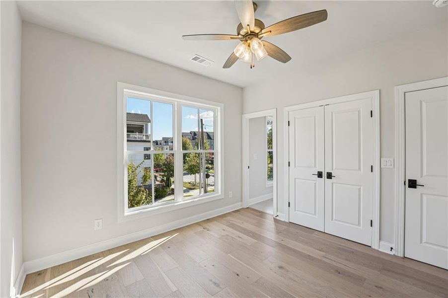 Spacious, unfurnished interior of a new home in Towns on Thompson, Alpharetta (Image 23).