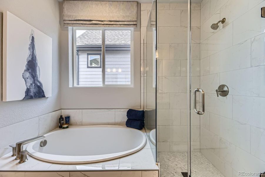 INTERIOR PHOTOS ARE FRONTIER MODEL HOME. INTERIOR PHOTOS ARE FRONTIER MODEL HOME.