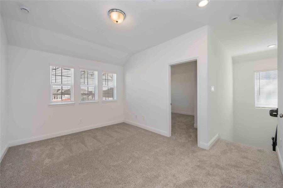 Spacious, unfurnished interior of a new home in Sienna, Missouri City (Image 14). Spacious, unfurnished interior of a new home in Sienna, Missouri City (Image 14).