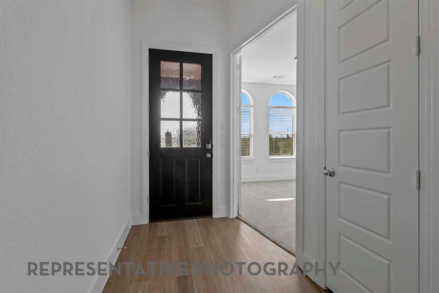 Spacious, unfurnished interior of a new home in Sandbrock Ranch, Aubrey (Image 11). Spacious, unfurnished interior of a new home in Sandbrock Ranch, Aubrey (Image 11).