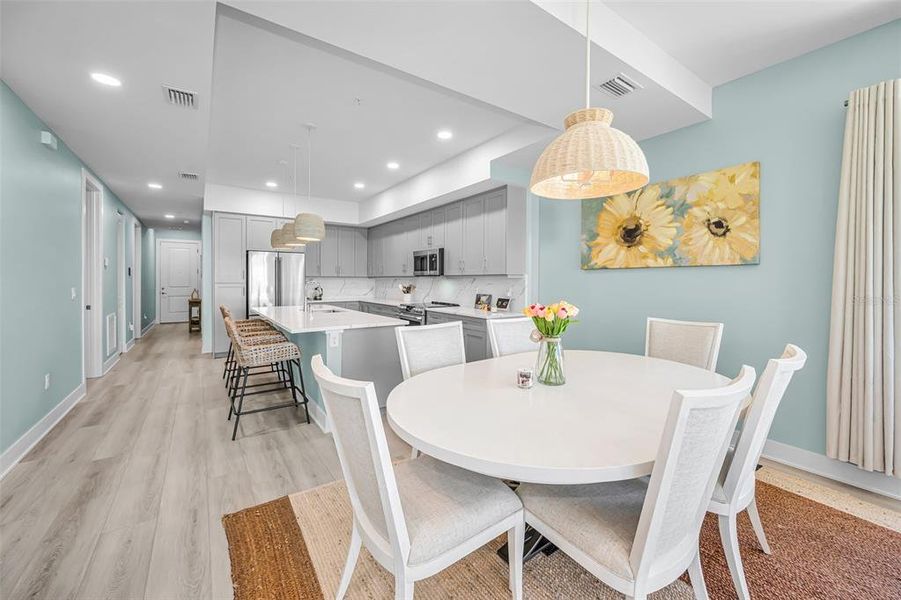 Furnished interior view inside a new home in , Madeira Beach (Image 42).
