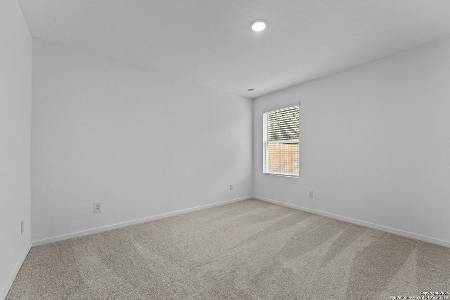 Spacious, unfurnished interior of a new home in Torian Village: Belmar Collection, San Antonio (Image 18).