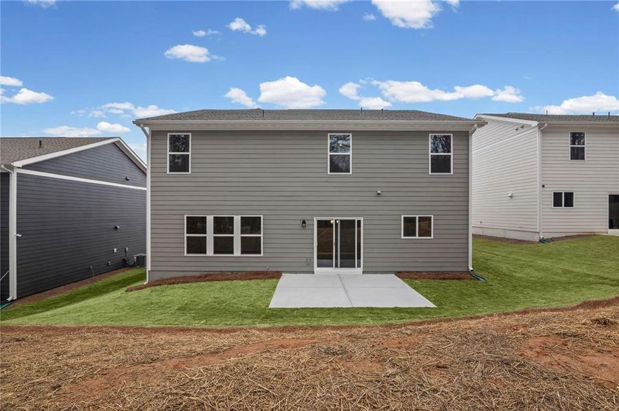 Exterior details and patio area of a home in Sage Woods, Dallas (Image 3).