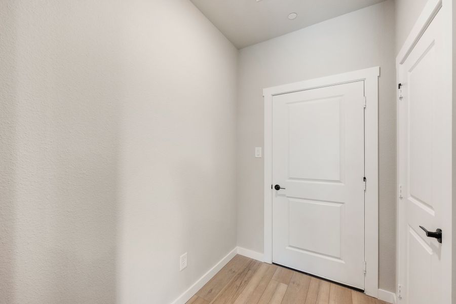 Spacious, unfurnished interior of a new home in Woodbridge Townhomes, Wylie (Image 25).