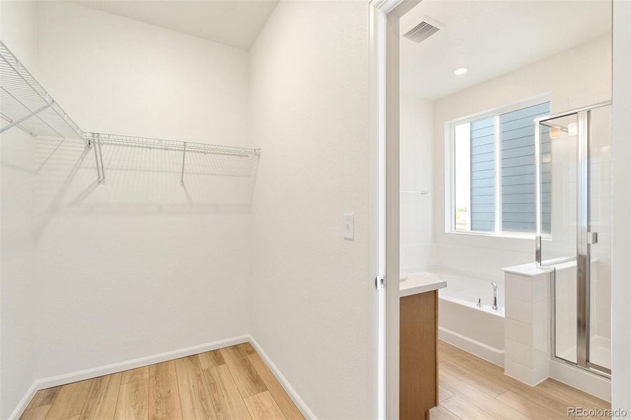 Image 35 of a home in Turnberry.