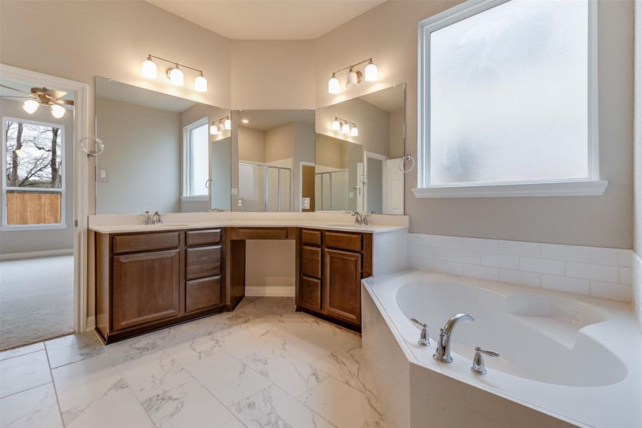 Note: Sample product photo. Actual exterior and interior selections may vary by homesite. Photo may be virtually staged