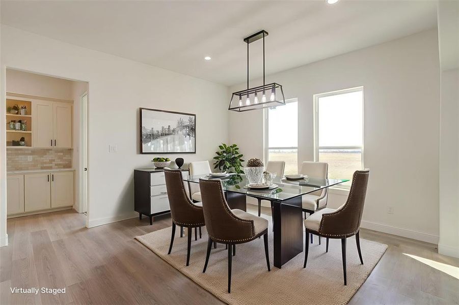 Furnished interior view inside a new home in , Grandview (Image 4).