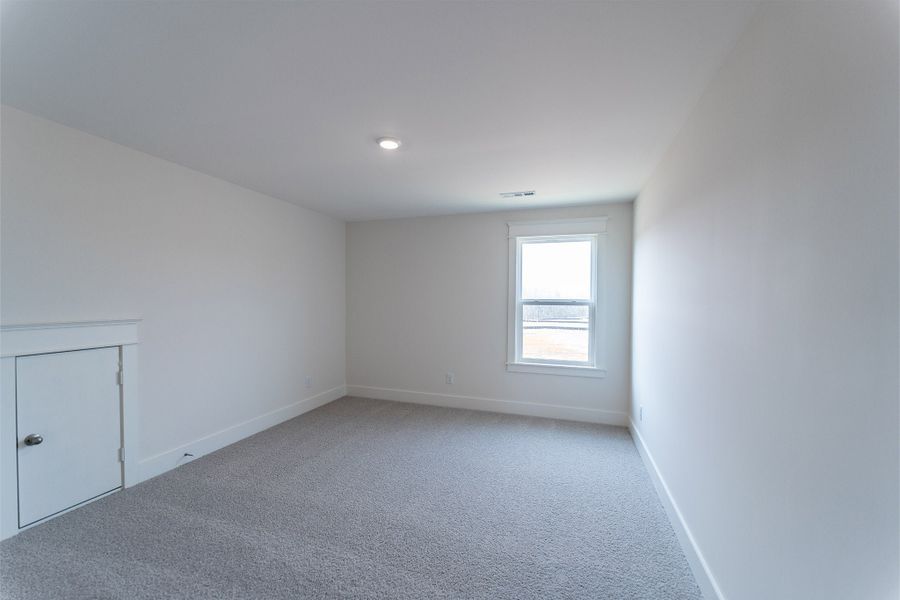 Spacious, unfurnished interior of a new home in Aden Woods, Fairview (Image 55). Spacious, unfurnished interior of a new home in Aden Woods, Fairview (Image 55).