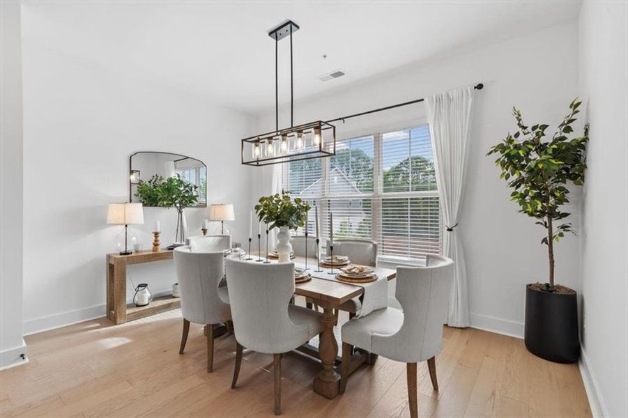 Furnished interior view inside a new home in , Roswell (Image 13).
