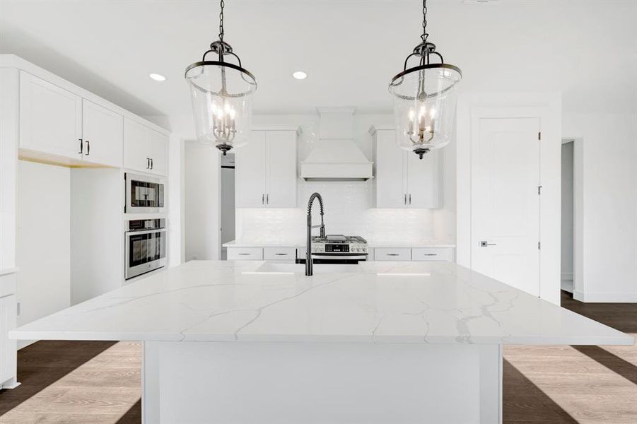 Furnished interior view inside a new home in Heath Golf & Yacht Villas, Heath (Image 9).