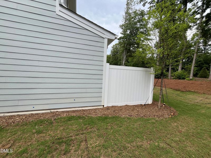 Partial privacy fencing