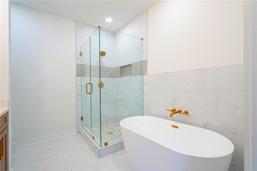 Furnished interior view inside a new home in , Cedartown (Image 12).