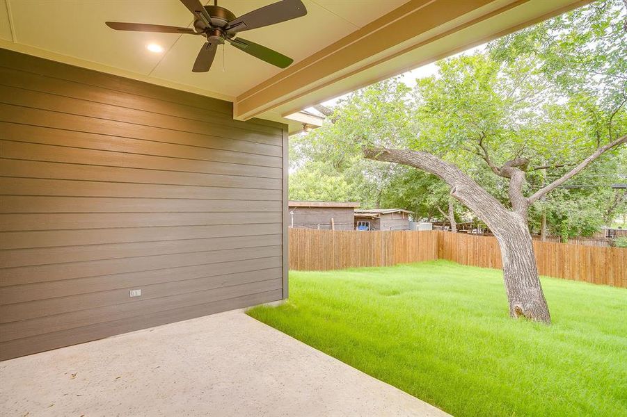 Exterior details and patio area of a home in , Fort Worth (Image 27). Exterior details and patio area of a home in , Fort Worth (Image 27).