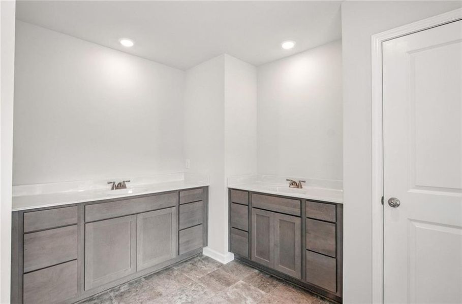 Image 32 of a home in Creekside Landing.