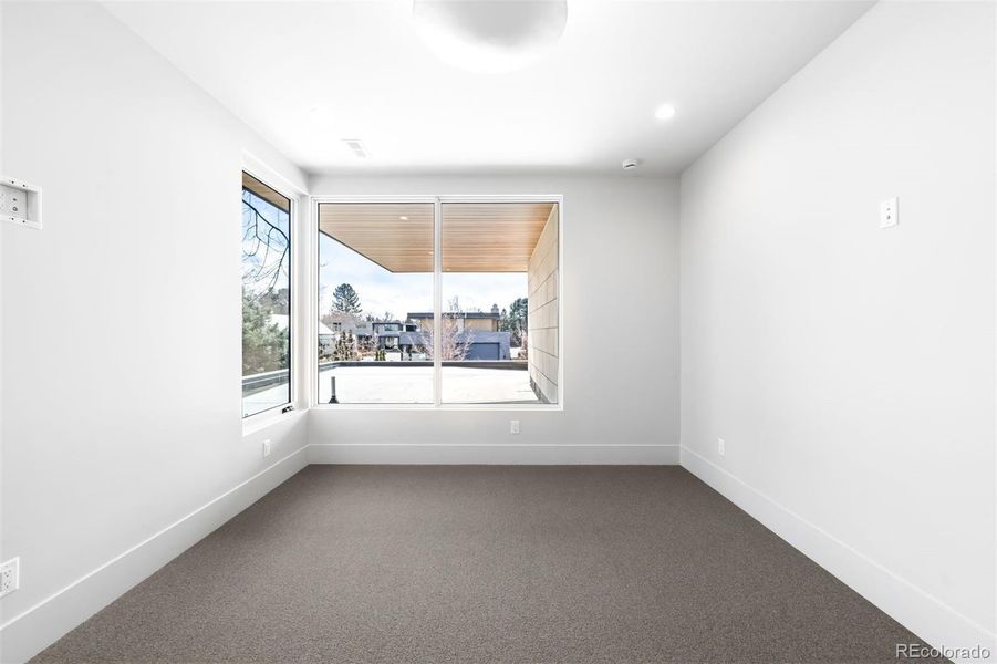 Spacious, unfurnished interior of a new home in , Denver (Image 30).