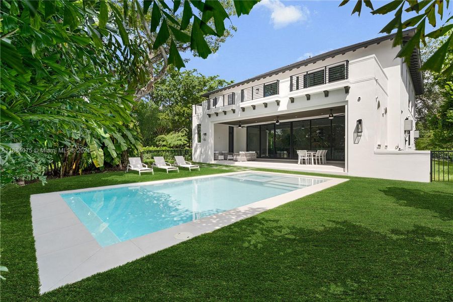 Image 42 of a home in .