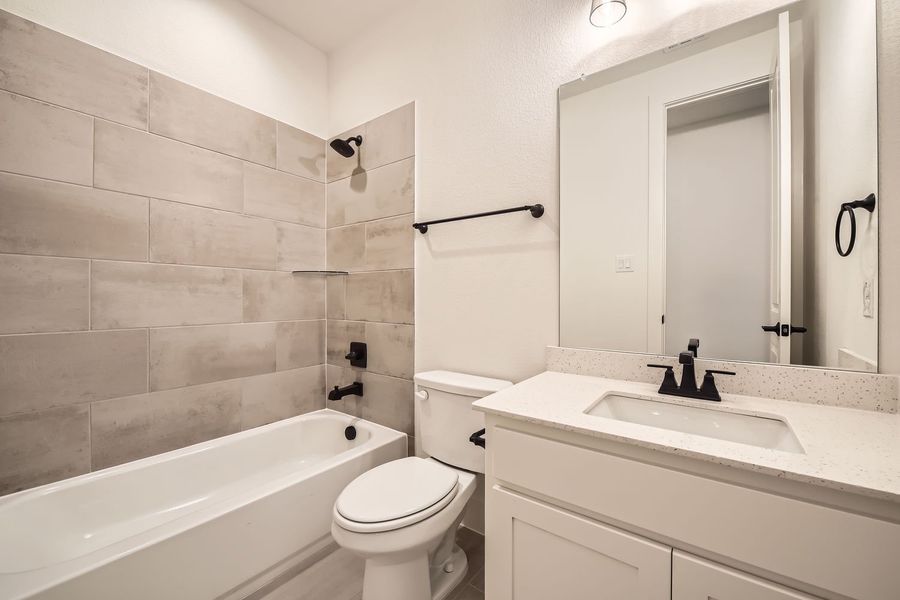 Plan 1452 Secondary Bathroom Representative Photo Plan 1452 Secondary Bathroom Representative Photo