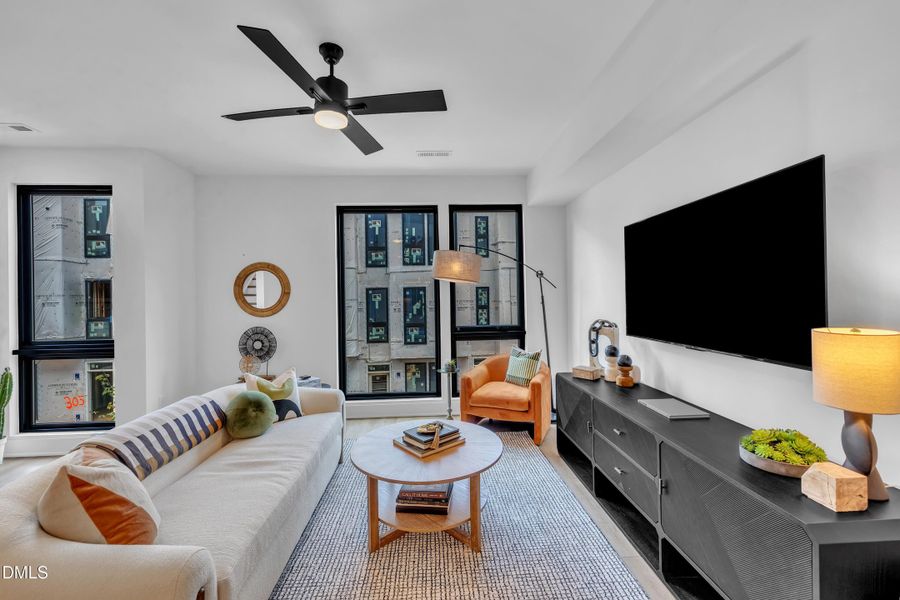 05-512 Gordon St 402-34