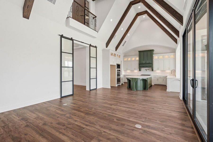 Spacious, unfurnished interior of a new home in Fulbrook on Fulshear Creek, Fulshear (Image 17).