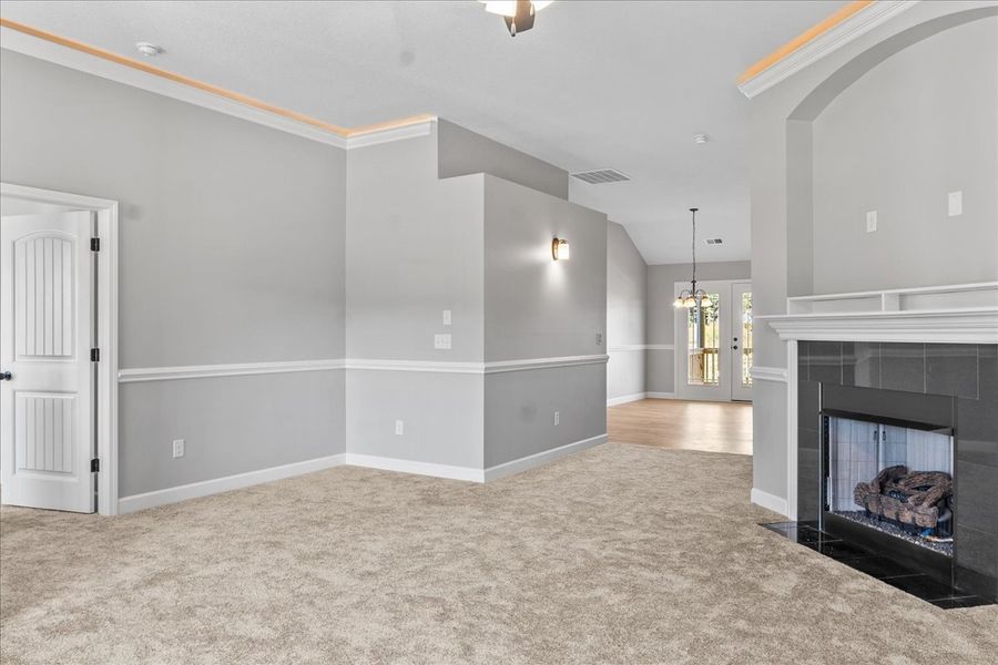 Representative unfurnished interior of a home built from the Whitney by Enchanted Homes in Lonesome Dove, San Antonio (Image 32).