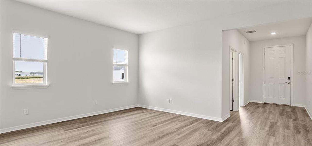 Spacious, unfurnished interior of a new home in The Crossings - Single-Family Homes, St. Cloud (Image 10).