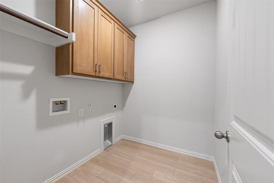 Spacious, unfurnished interior of a new home in Morningstar, Aledo (Image 16). Spacious, unfurnished interior of a new home in Morningstar, Aledo (Image 16).