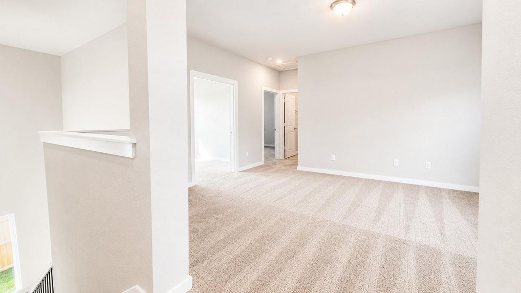 Spacious, unfurnished interior of a new home in Emberly  45', Beasley (Image 13).