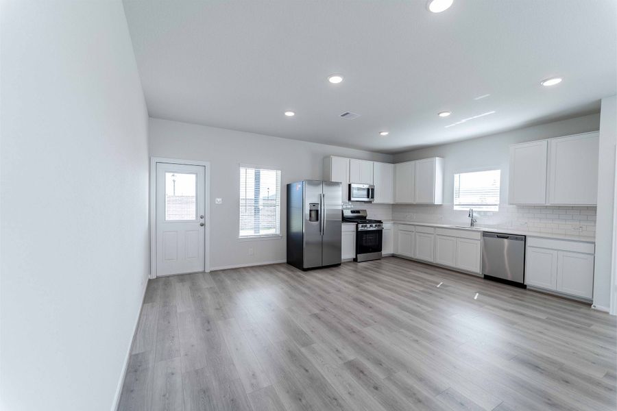 Spacious, unfurnished interior of a new home in Cypress Green, Hockley (Image 24).