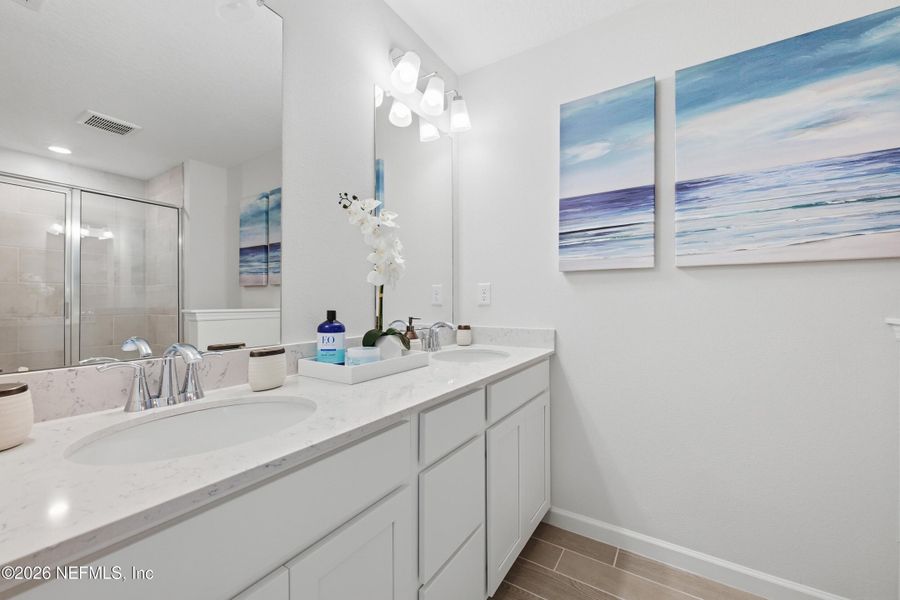 Furnished interior view inside a new home in , Middleburg (Image 12).