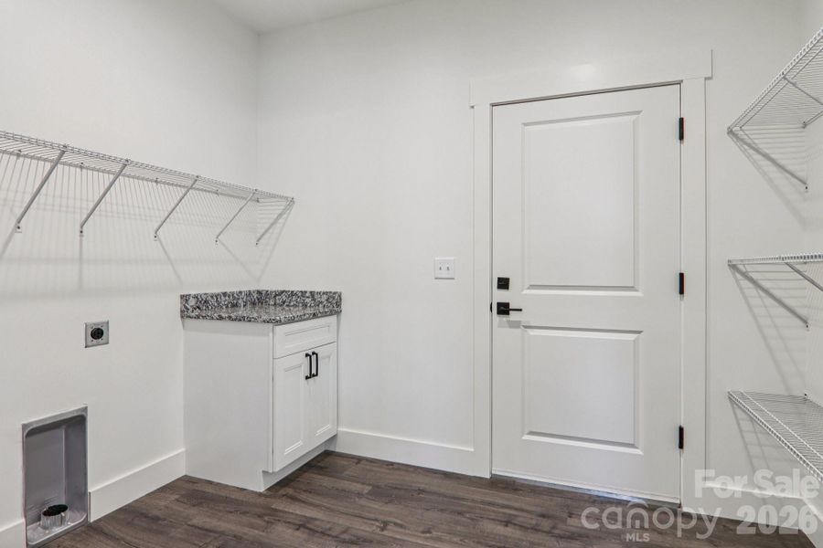 Image 32 of a home in .