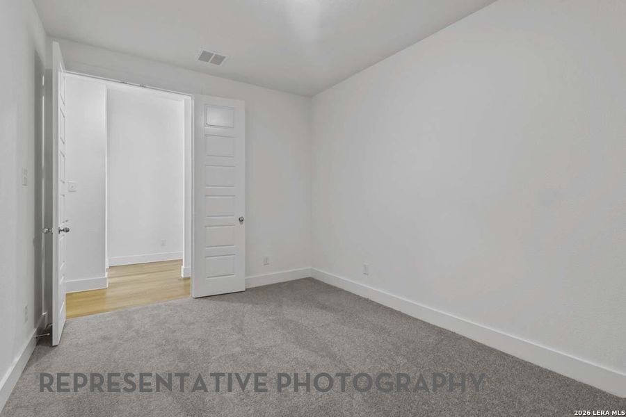 Spacious, unfurnished interior of a new home in Prominence, San Antonio (Image 18).